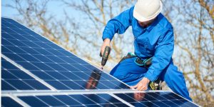 Installation Maintenance Panneaux Solaires Photovoltaïques à Larmor-Plage